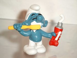 smurf, toothbrush, toothpaste-139993.jpg